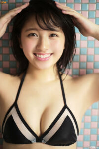 大和田南那写真集《[BOMB.tv] 2019.06 Nana Owada 大和田南那》高清全本 封面