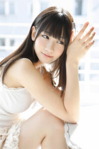 柏木由纪写真集《ひだまりゆきりん》高清全本 封面