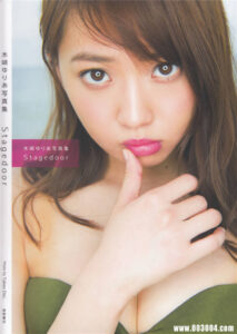 日本腋窝女神 | 木崎尤利娅写真集《Stagedoor》高清全本 封面